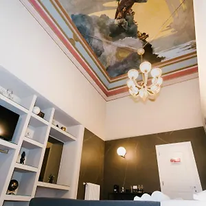 https://duomo-housing-catania-suites.taorminaitalyhotels.com